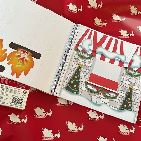 Elf On The Shelf Super Hero costume & Elves at Play 30 pop-out project book - Picture 9 of 12